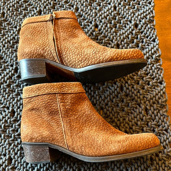 Darc Cuir made in Argentina gold/brown soft textured suede Leather Ankle Boots - Picture 1 of 9